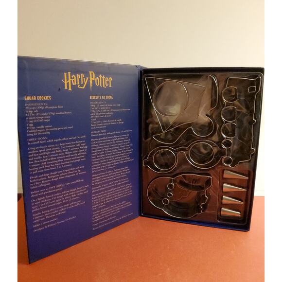 Harry Potter Cookie Baking Kit - Williams Sonoma (Collectors Edition) - Picture 2 of 5